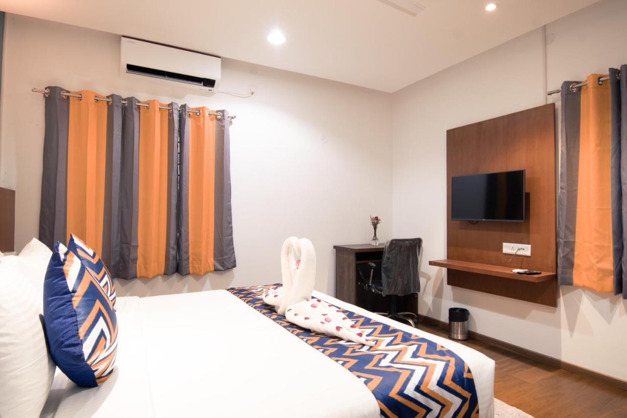 Athulya Residence Suite Rooms Бангалор Экстерьер фото